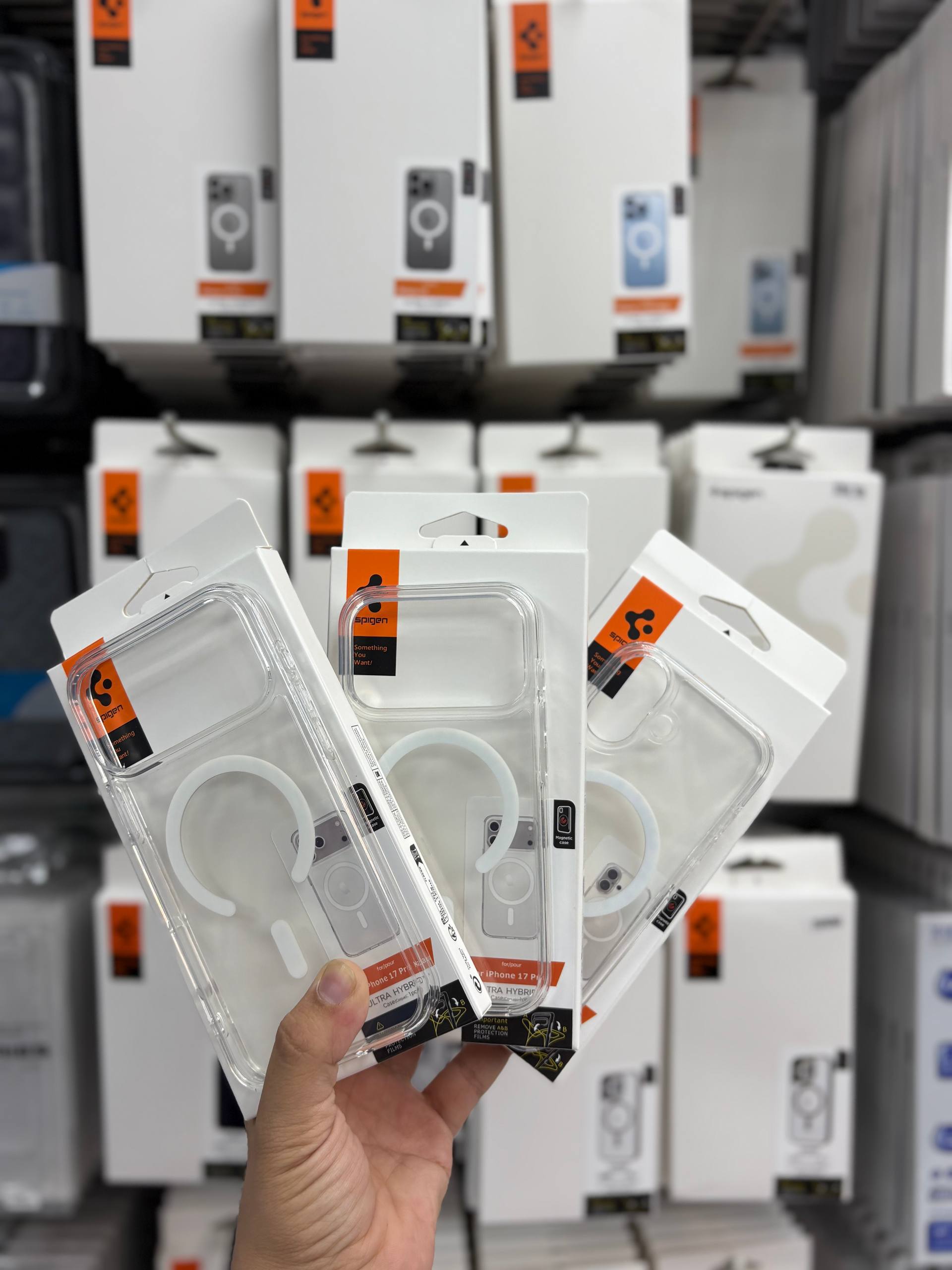 قاب ایفون Case Spigen Clear - Image 2