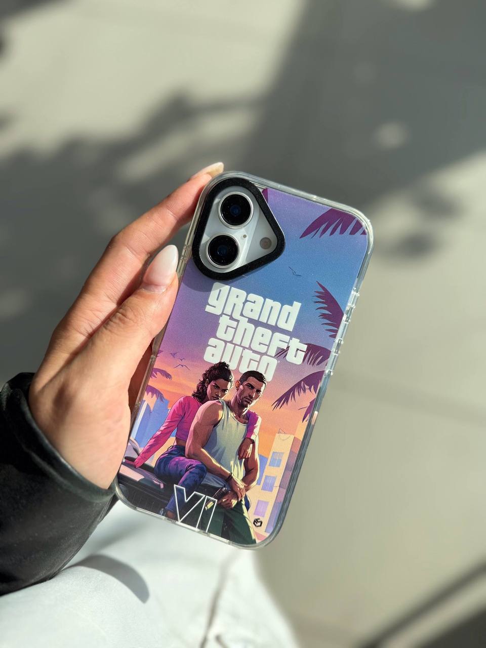 قاب ایفون GTA VIمگسیف دار